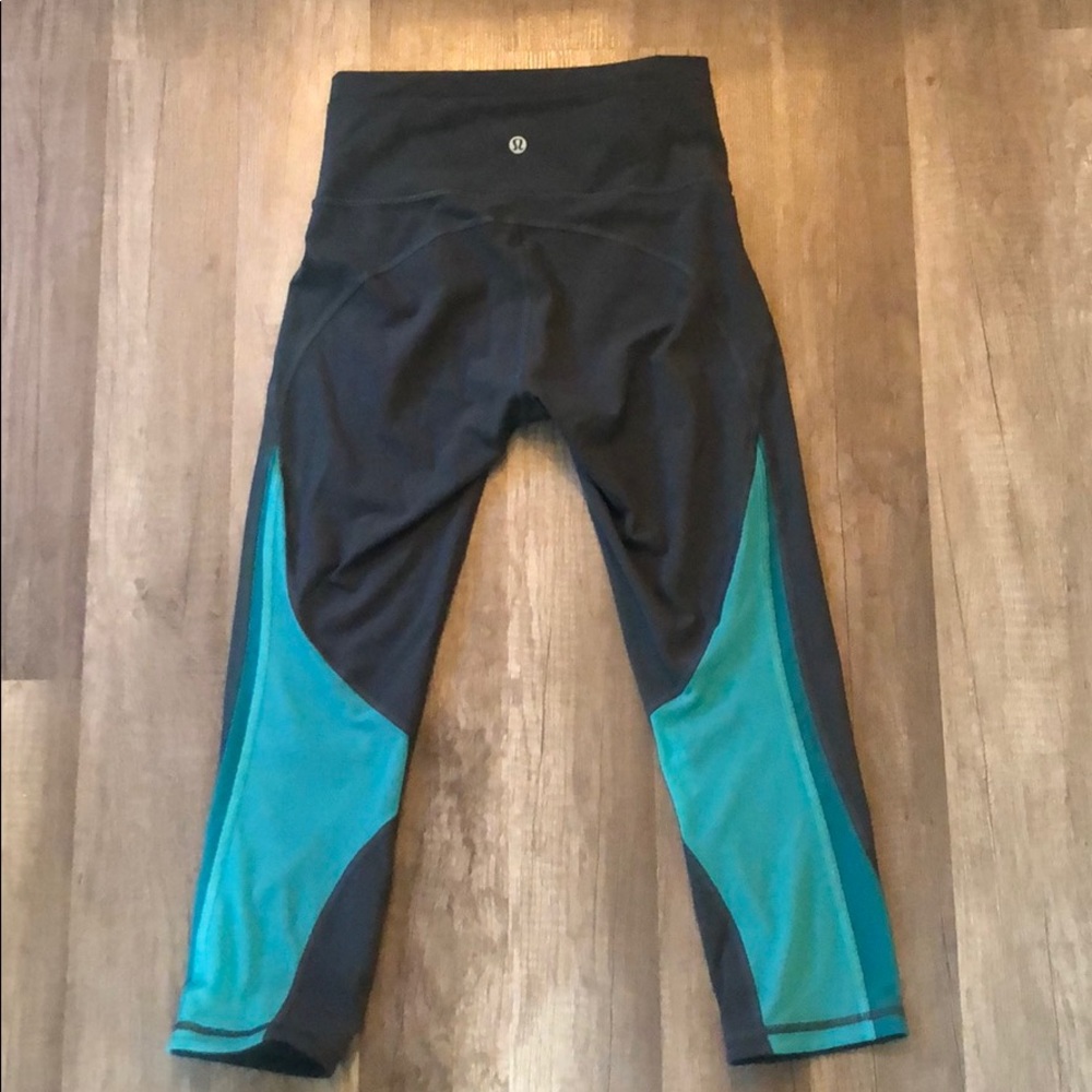 Lululemon leggings size 4